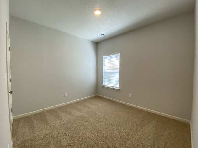 Building Photo - 4 bed 2 bath home built in 2023 in Somerville