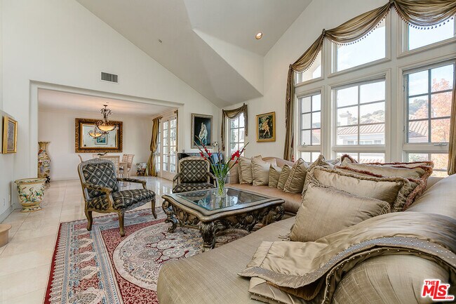 Building Photo - 2370 Brookshire Ln