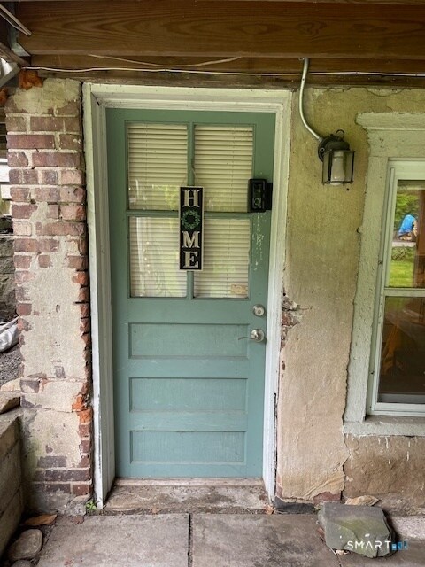 Building Photo - 37 Richmondville Ave