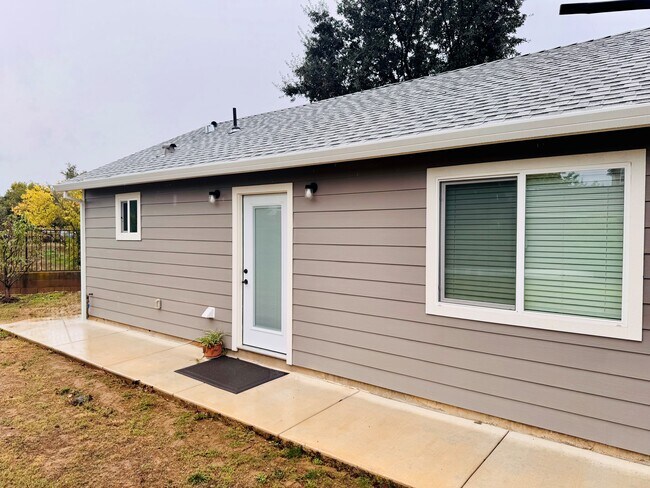 Building Photo - 7125 Bari Ct