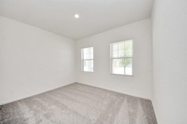 Building Photo - 10306 Malta Terrace Dr