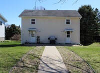 Building Photo - 2 Bedroom Duplex