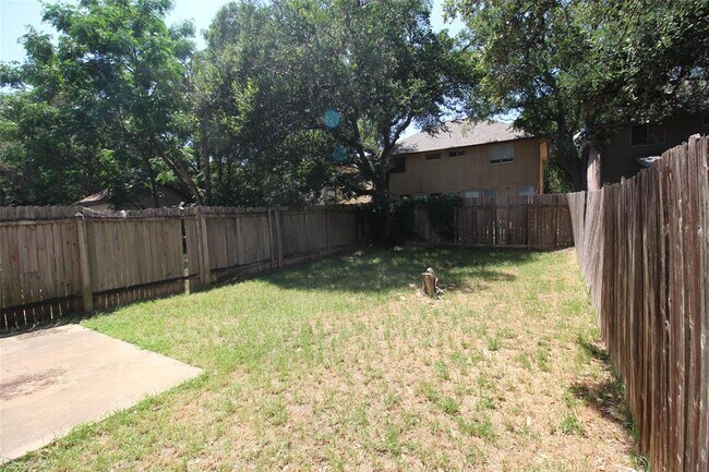 Building Photo - 9702 Nightjar Dr