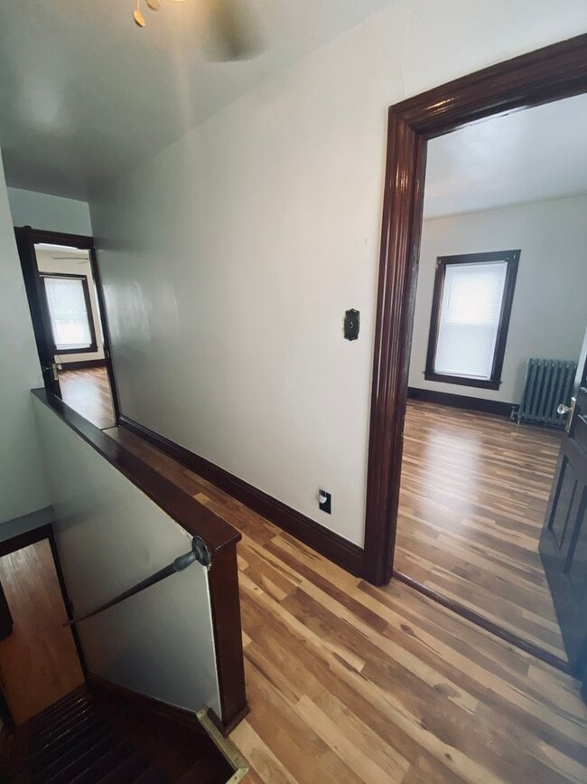 Building Photo - 1315 N George St