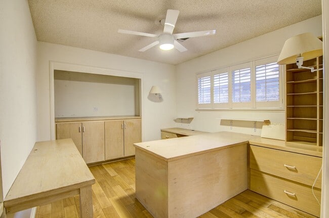 Building Photo - 5123 El Cemonte Ave