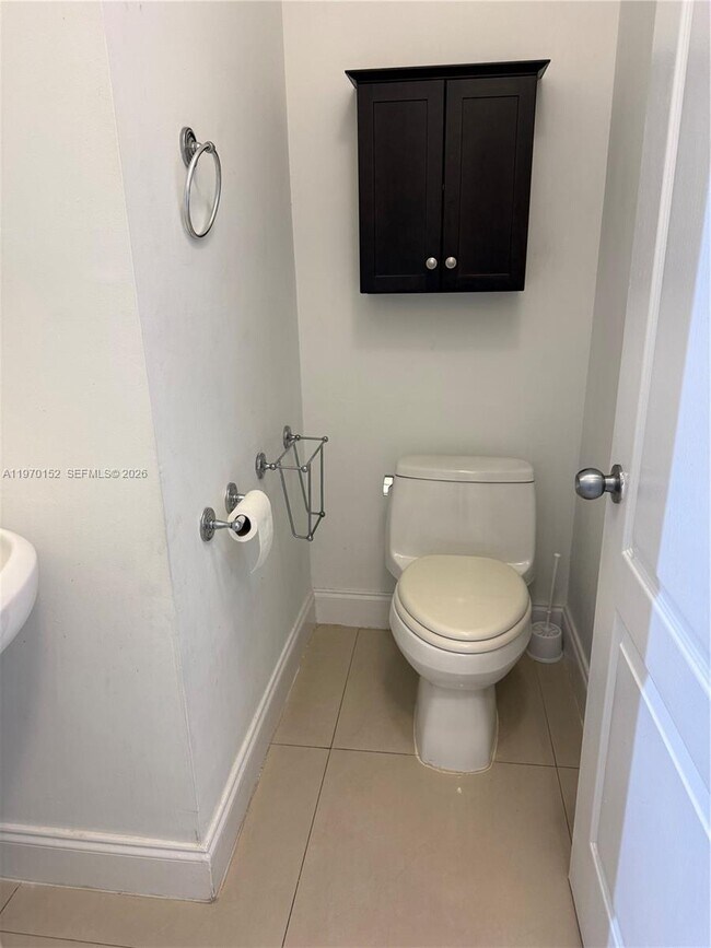 Building Photo - 16618 NW 73rd Ave