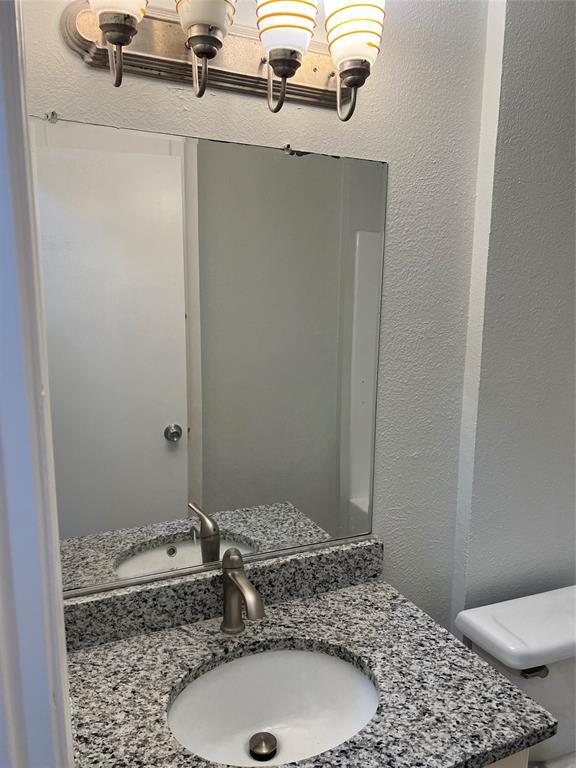 Building Photo - 507 Hilltop Ln