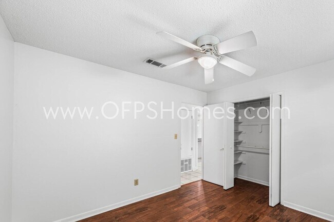 Building Photo - 434 Fleshman Dr