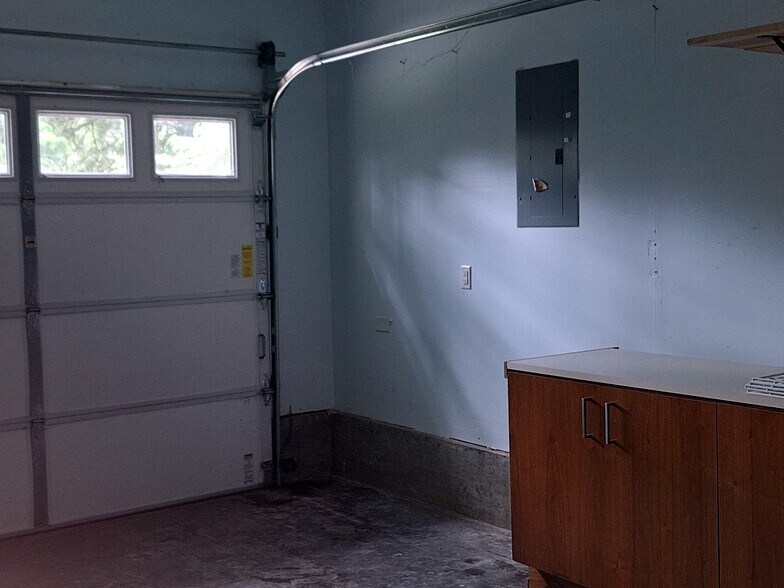 Building Photo - 1710 Sapphire Trl