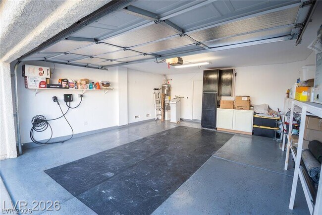 Building Photo - 805 Old Mine Creek Ln