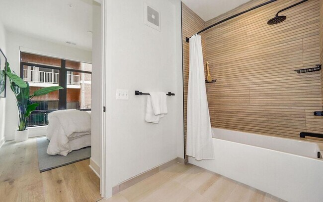 Building Photo - One Bedroom Condo in the Heart of the City + Rooftop Deck **Half Month Free on 12 Month Lease**