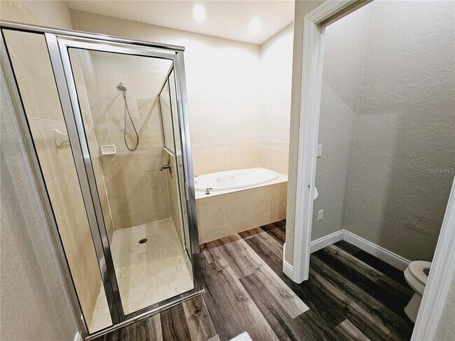 Building Photo - 1930 Saddlewood Ct