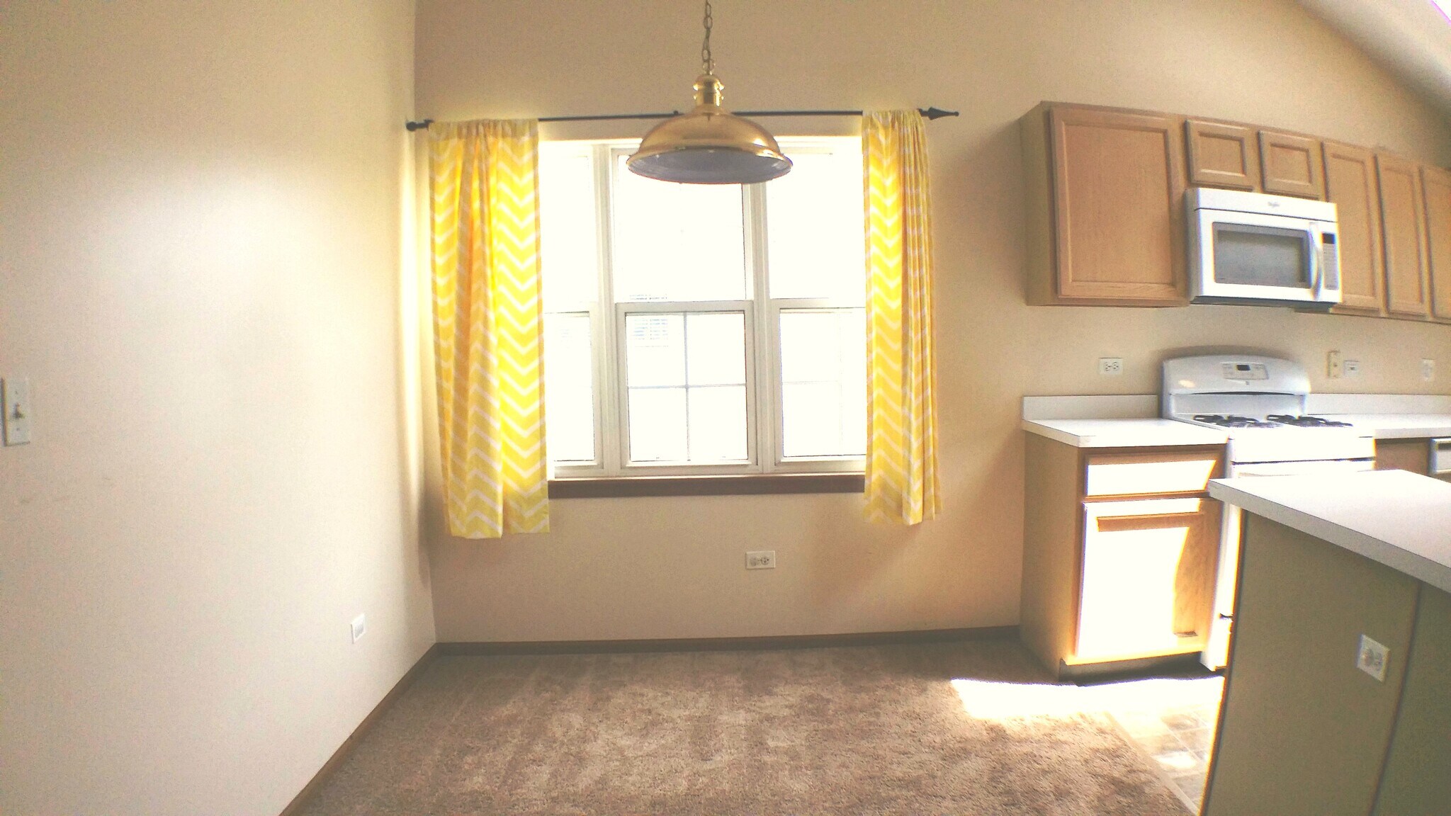 Building Photo - 1934 Heron Ave