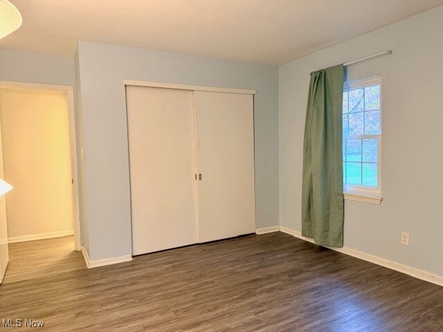 Building Photo - 6930 Carriage Hill Dr