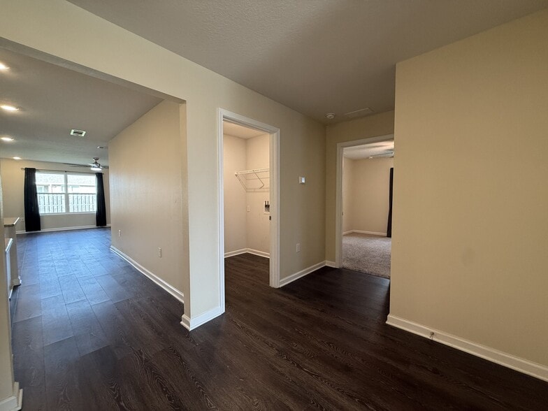 Building Photo - 4611 Reveille Wy