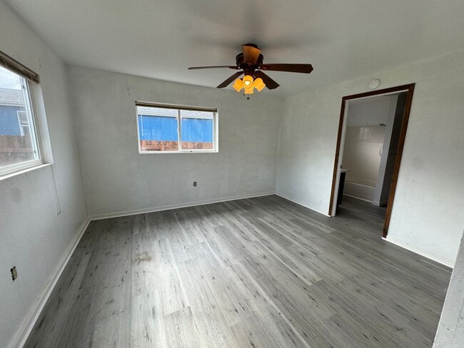 Building Photo - 212 Moreland Ave