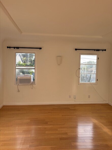 Livingroom 2 - 1722 Redcliff St