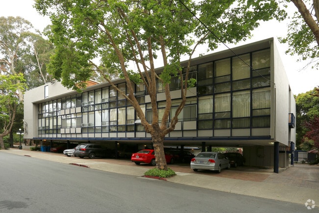 Building Photo - 500 at Camino Real