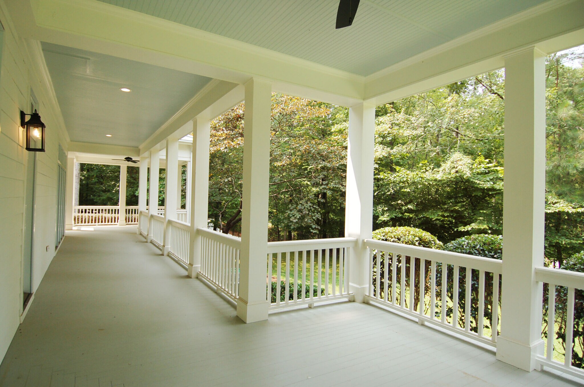 Covered wrap around decking - 1020 Raindipper Dr