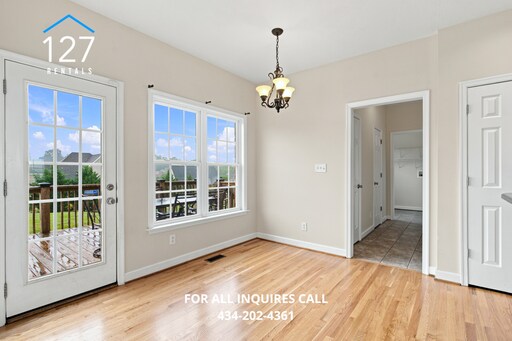 Building Photo - Comfortable & Stunning 4-Bedroom House in Prime Forest Location!