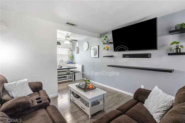 Building Photo - 196 Whitney Ave