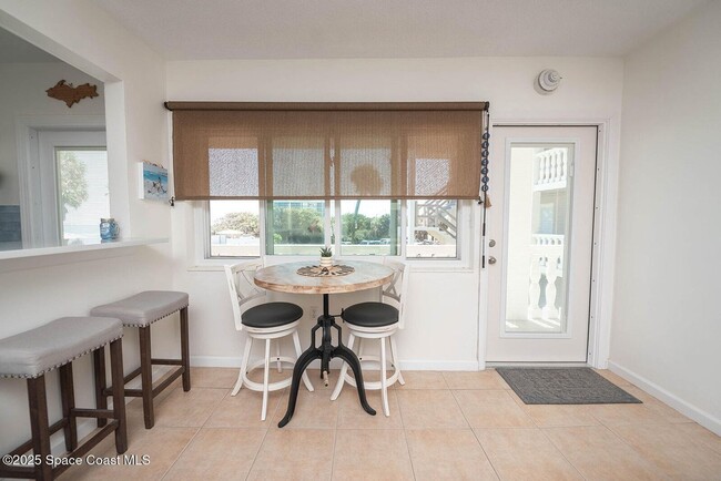 Building Photo - Furnished and Available April 6th 2026