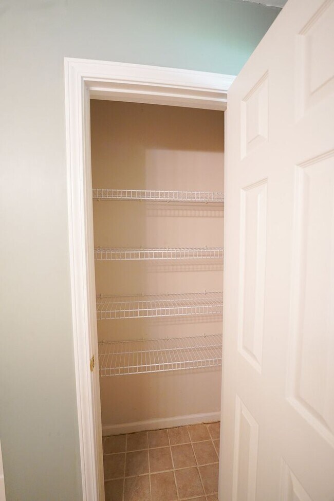 Building Photo - Coming Available!