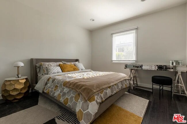 Building Photo - 1207 Reynolds Dr