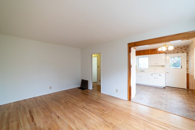 Building Photo - 2217 Addison Way