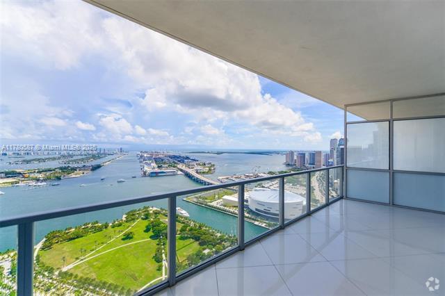 Building Photo - 1100 Biscayne Blvd