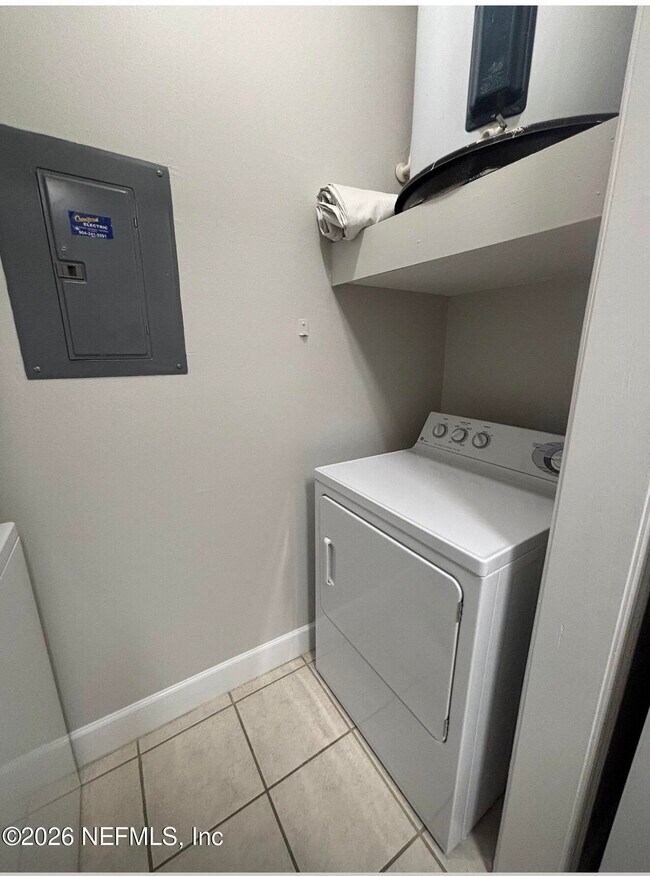 Building Photo - 120 Veracruz Dr