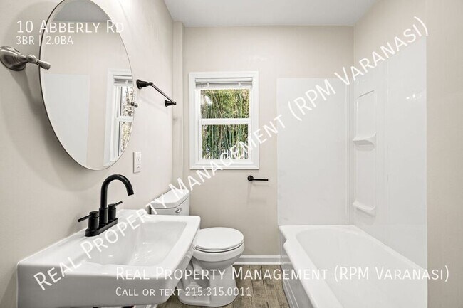 Building Photo - 10 Abberly Rd