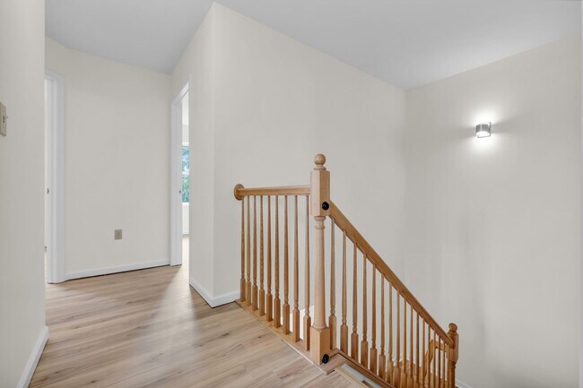 Building Photo - 1332 Adams St