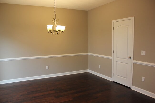 Building Photo - Cedar Point Townhouse for Rent!