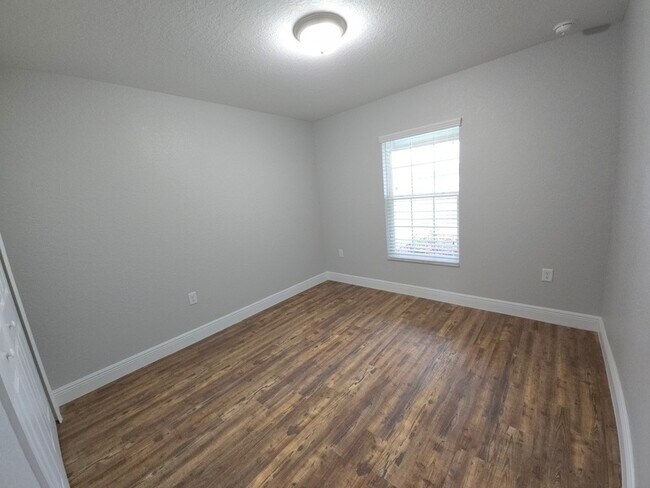 Building Photo - 4750 SW 139th St Rd