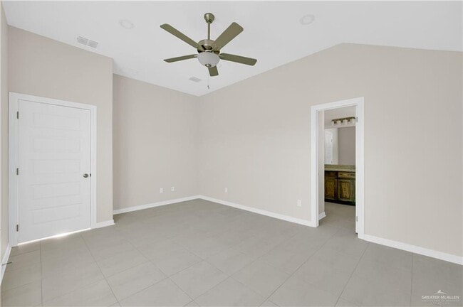 Building Photo - 23 Sereno St