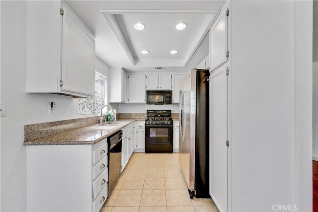 Building Photo - 5422 Chippewa Ct