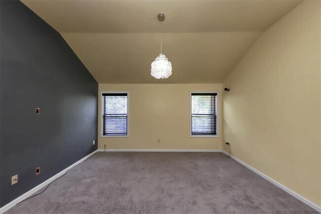 Building Photo - 6059 Cove Park Dr