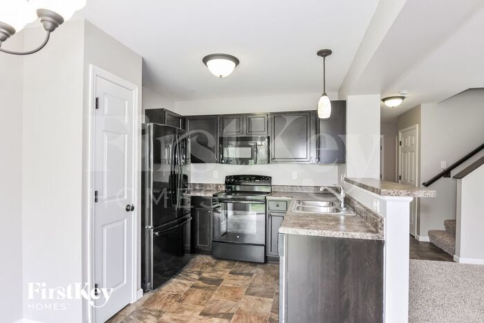 Building Photo - 824 Cadbury Dr