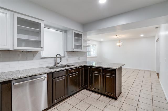 Building Photo - 6418 E Lovers Ln