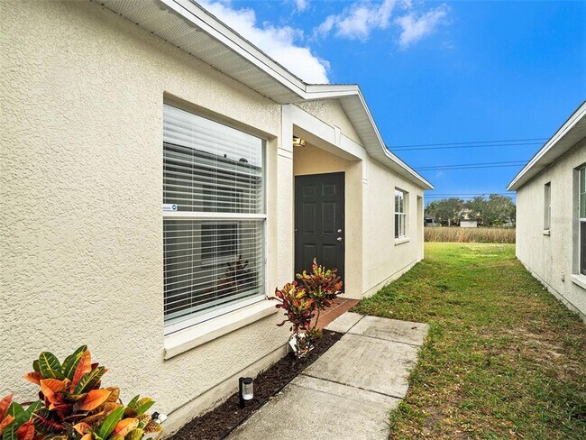Building Photo - 7833 Carriage Pointe Dr