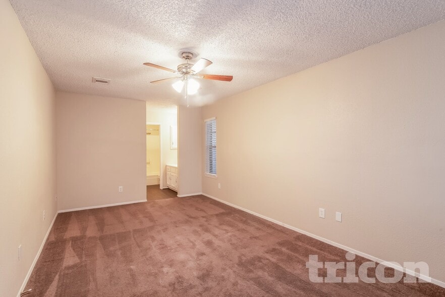 Building Photo - 17719 Glenpatti Dr