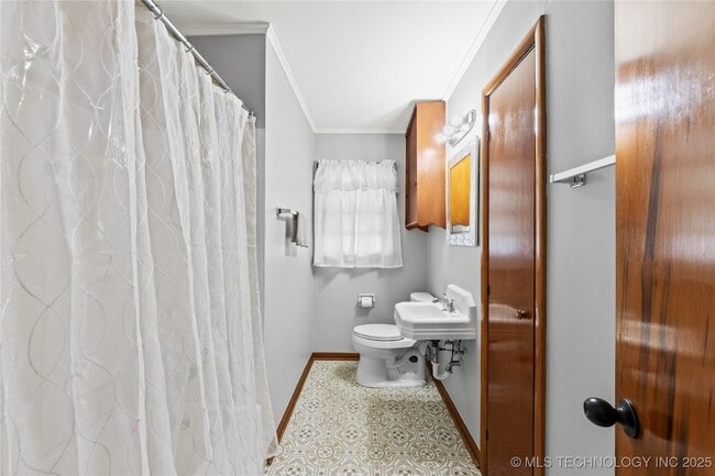 Building Photo - 6836 E King St