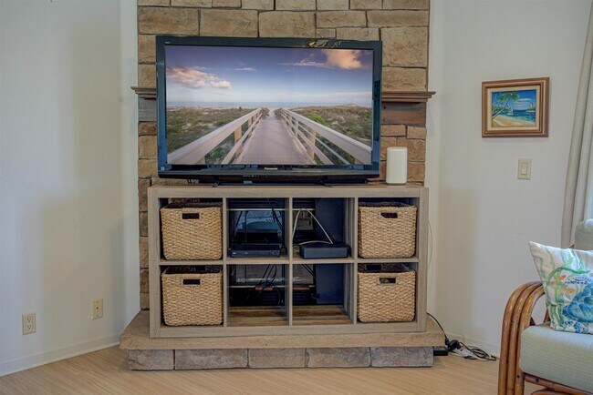 Building Photo - 6347 Salado Rd