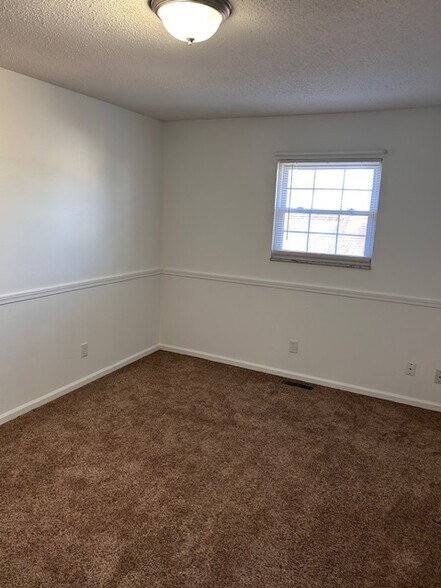 Building Photo - 56 Westminster Rd