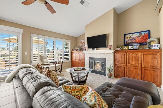 Building Photo - 42654 Sand Dune Dr