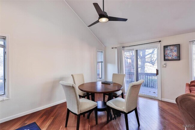 Building Photo - 4454 Lindell Blvd
