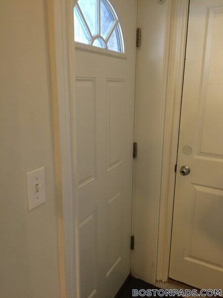 Building Photo - 656 Massachusetts Ave