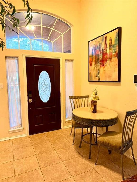 Building Photo - 15 El Sendero Ct