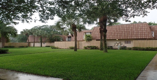 Building Photo - 539 Green Springs Pl